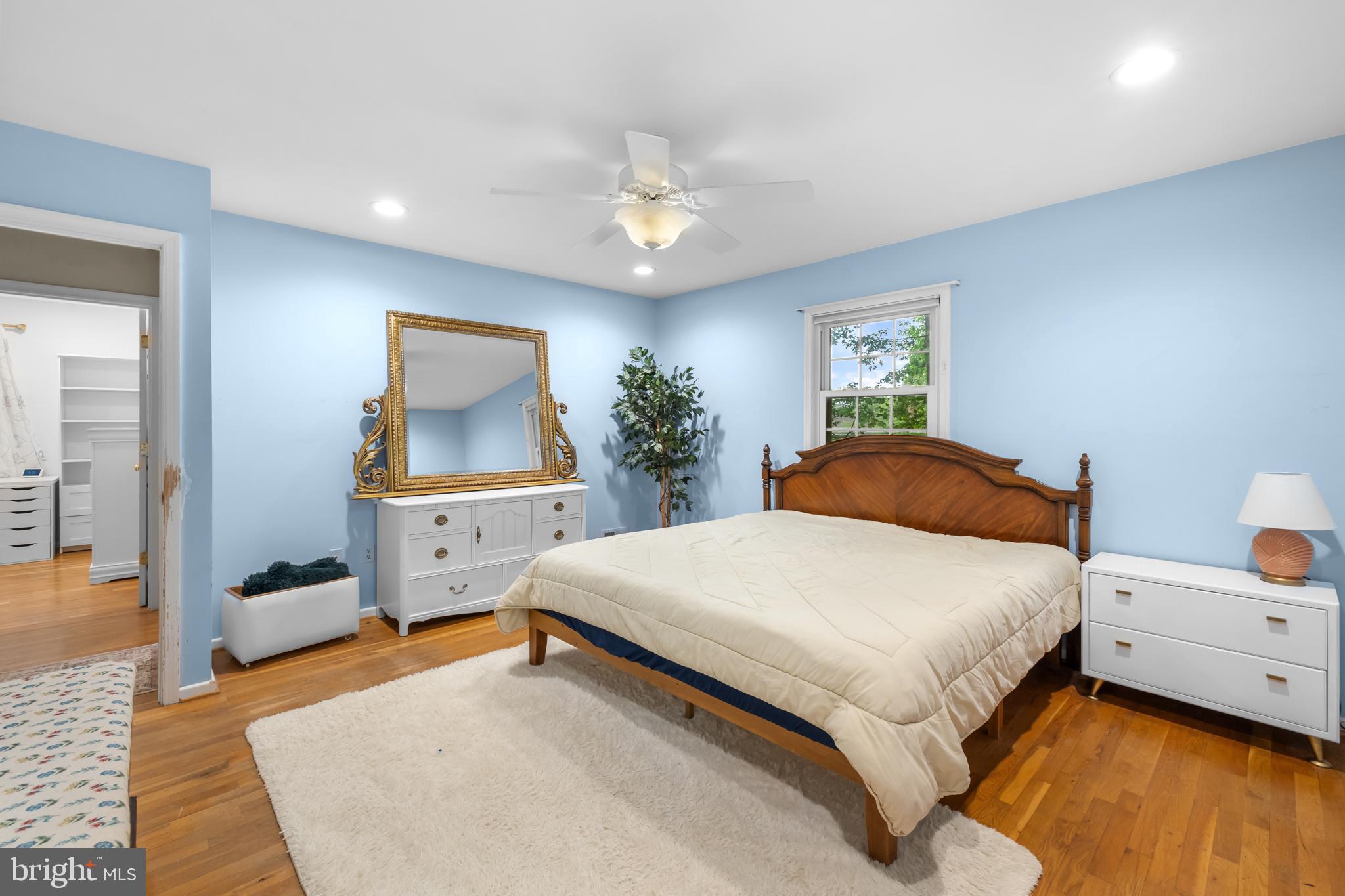 VICTORIA WOODS - Residential