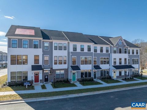 2205 SWALLOWTAIL LN CHARLOTTESVILLE VA 22902