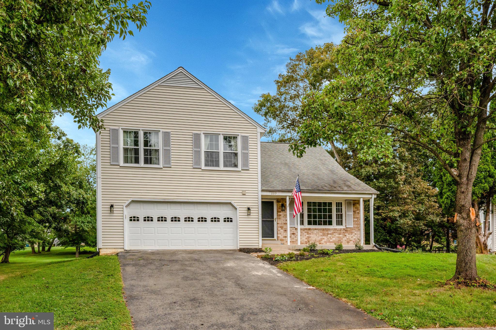 2219 CEDAR MILL COURT