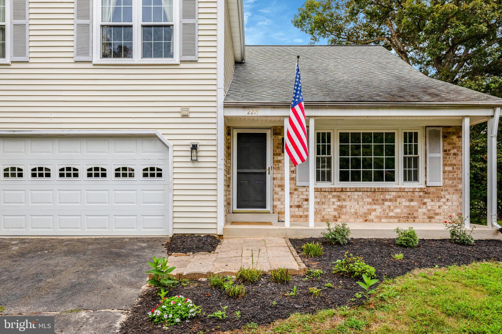 2219 CEDAR MILL COURT
