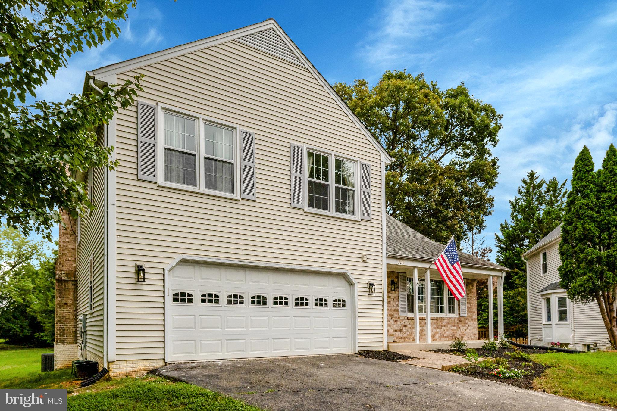 2219 CEDAR MILL COURT