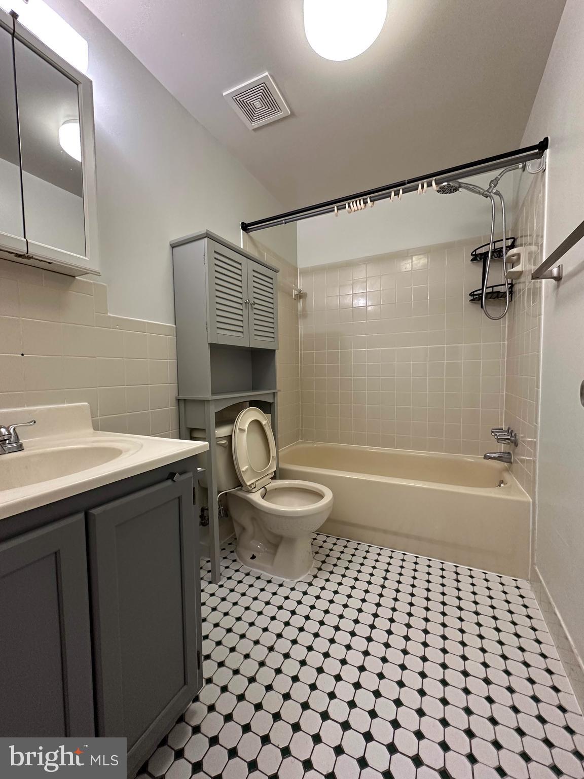 STREAMVIEW SUB - Residential