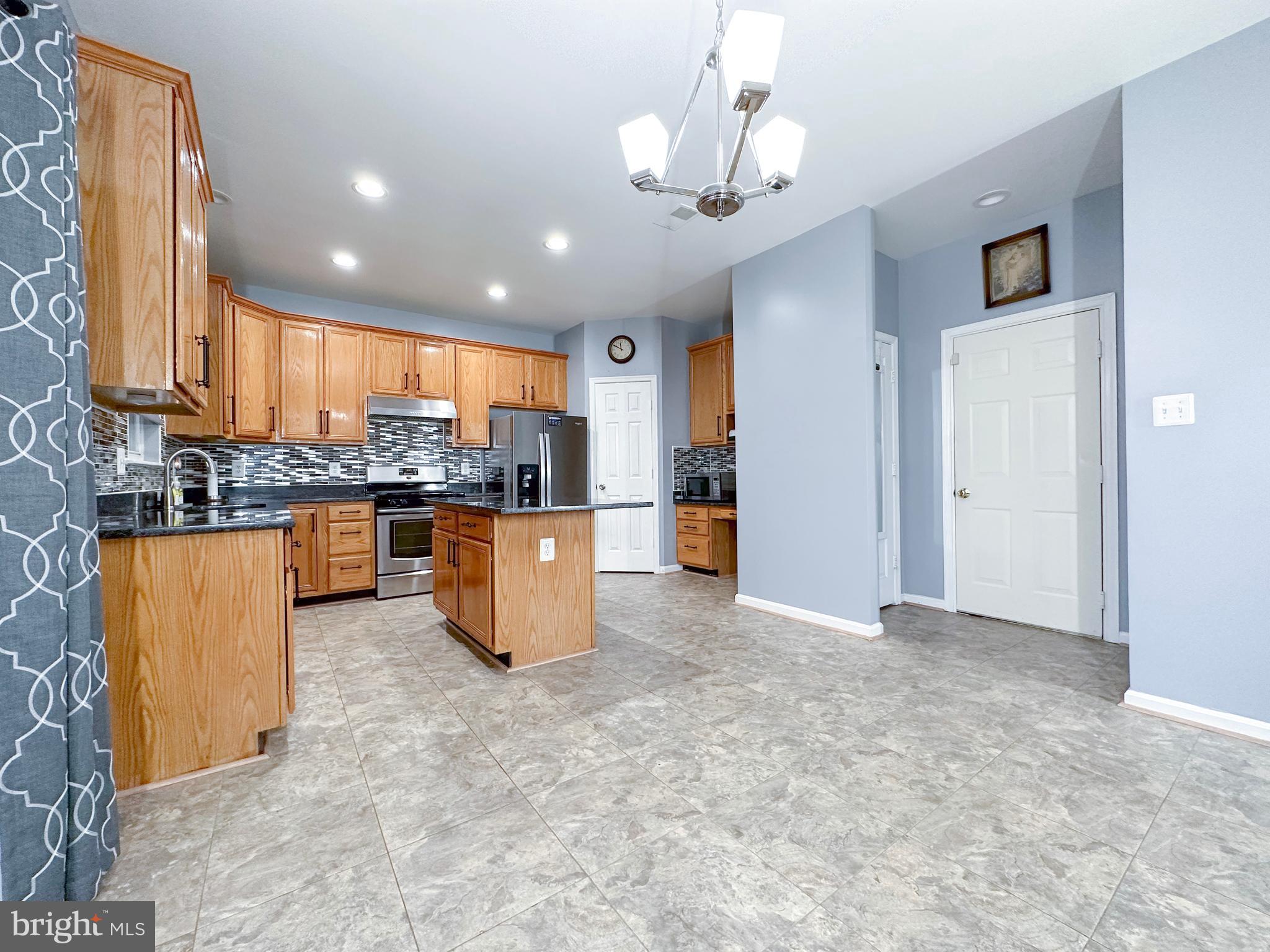 STREAMVIEW SUB - Residential