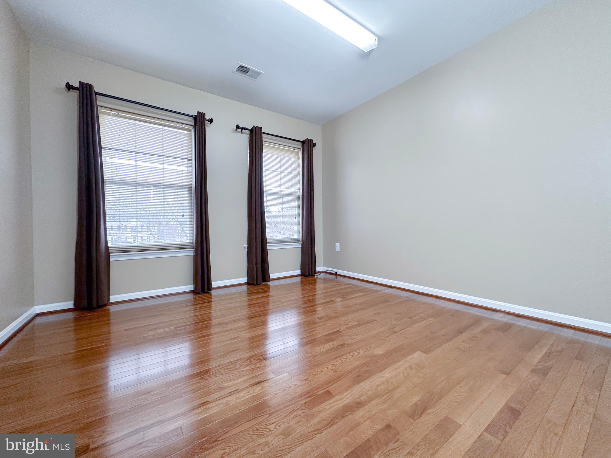 STREAMVIEW SUB - Residential