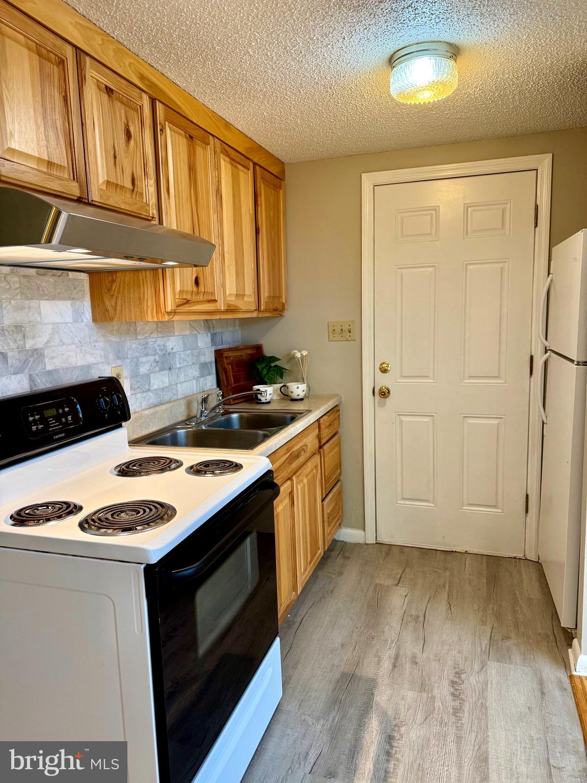 GLENWOOD FOREST - Residential