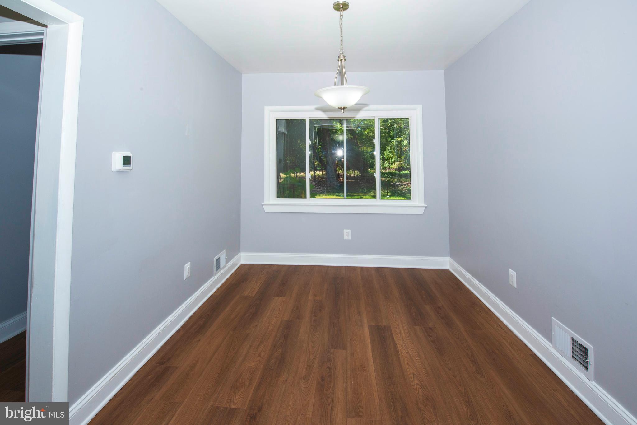 LAYTONSVILLE OUTSIDE - Residential