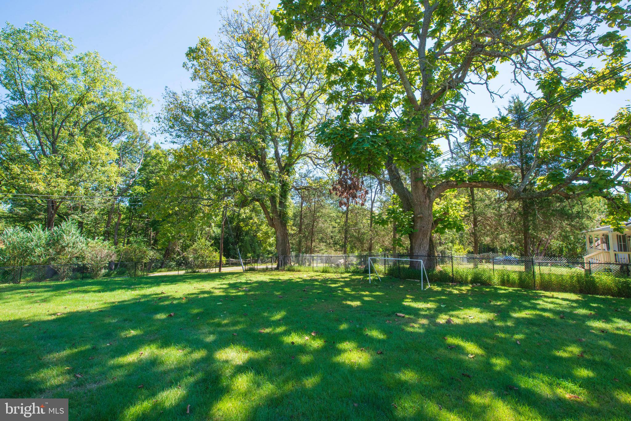 LAYTONSVILLE OUTSIDE - Residential
