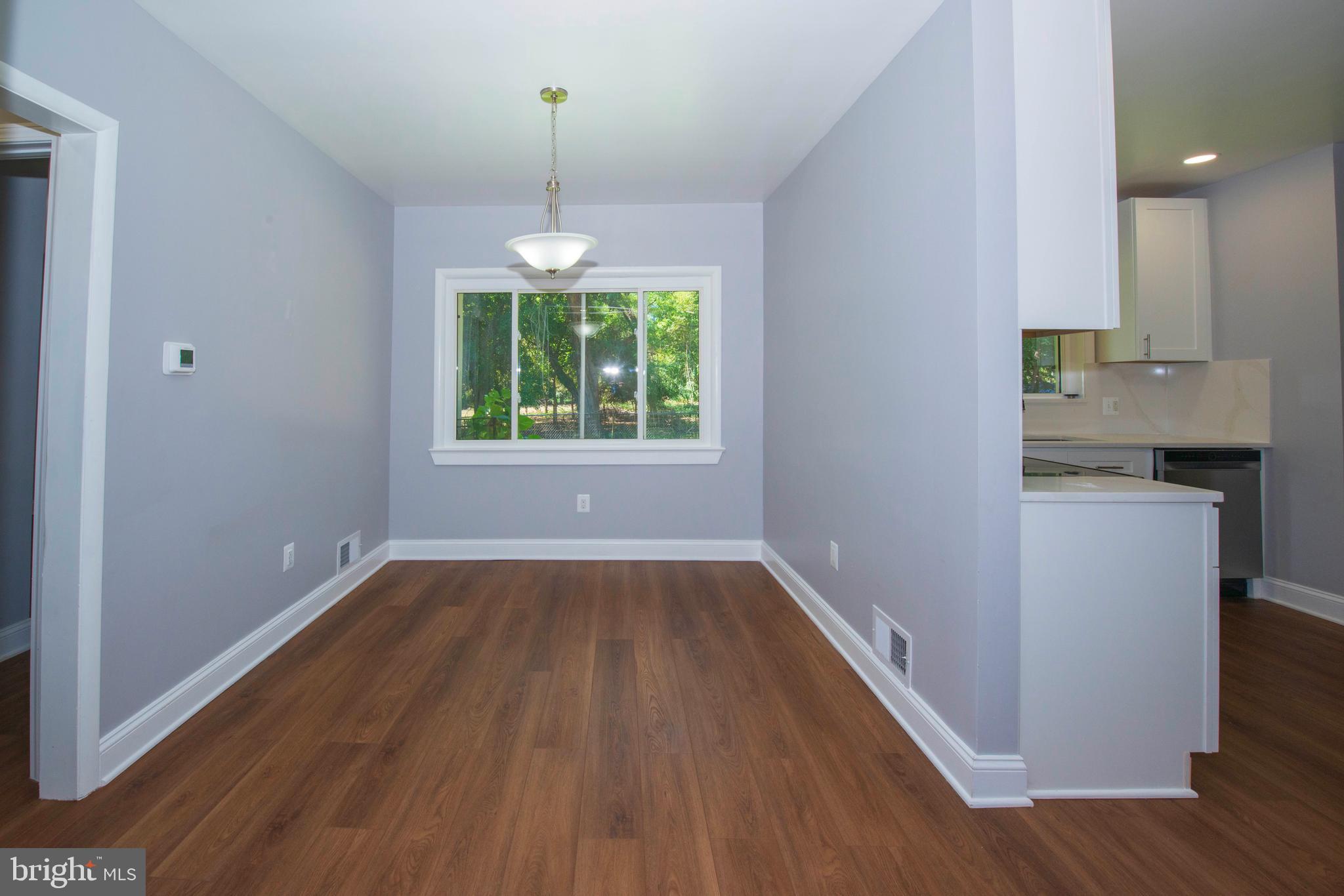 LAYTONSVILLE OUTSIDE - Residential