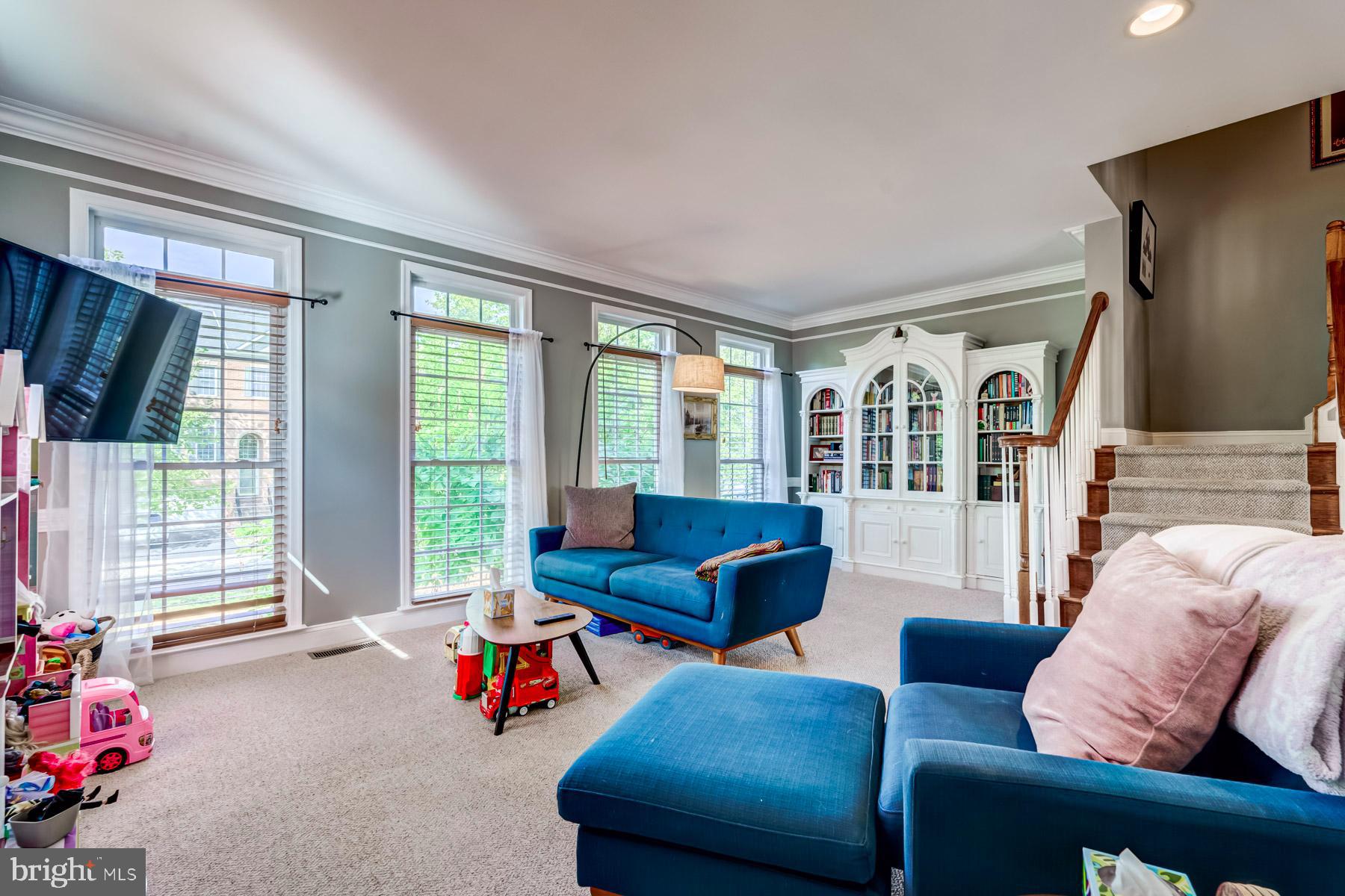 SOUTH VILLAGE - Residential