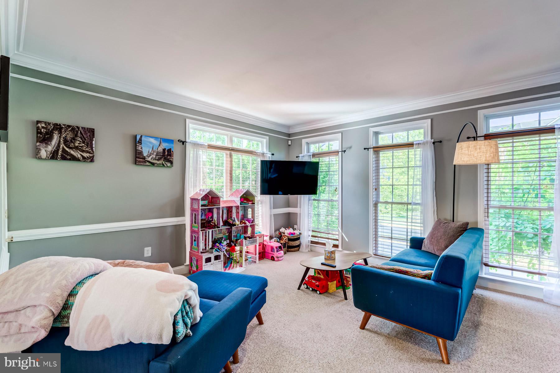 SOUTH VILLAGE - Residential