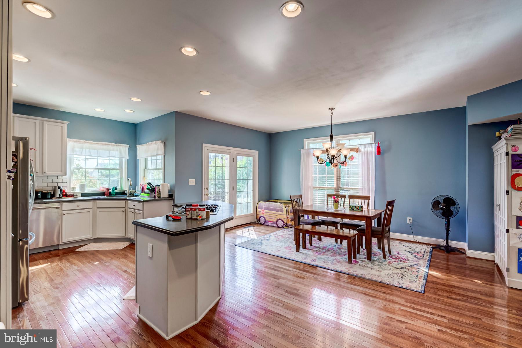 SOUTH VILLAGE - Residential