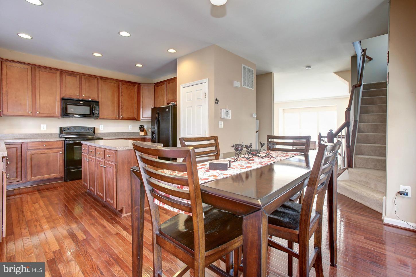 KATIES GROVE - Residential