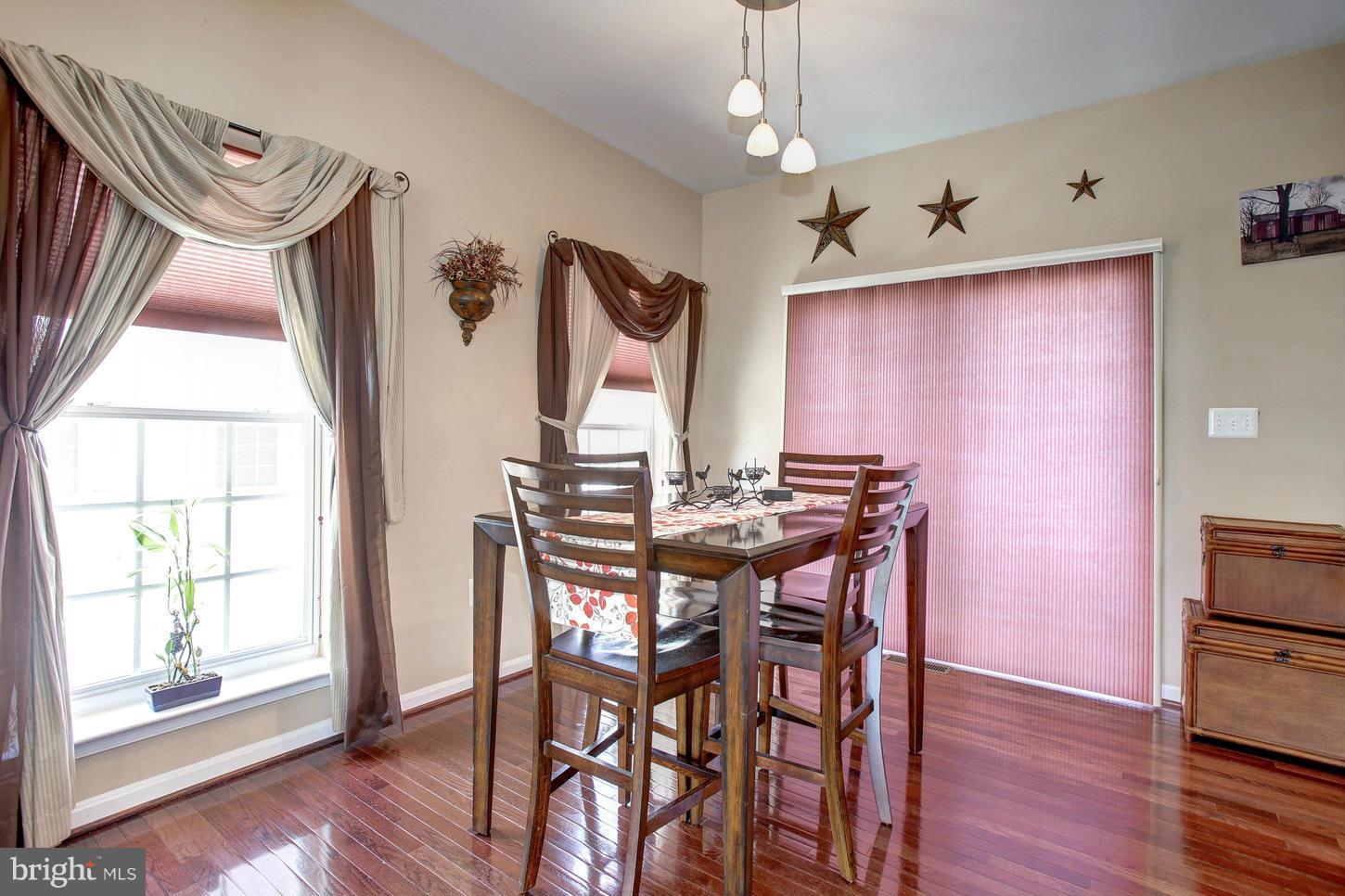 KATIES GROVE - Residential