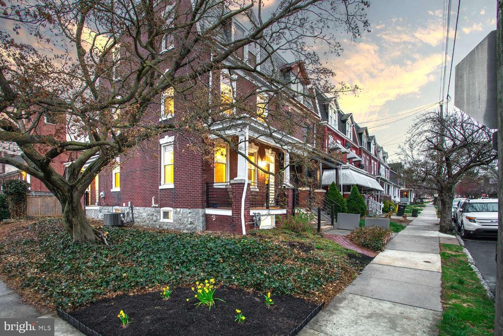 Photo of 829 N Shippen Street, LANCASTER, PA 17602 (MLS # PALA2067102)