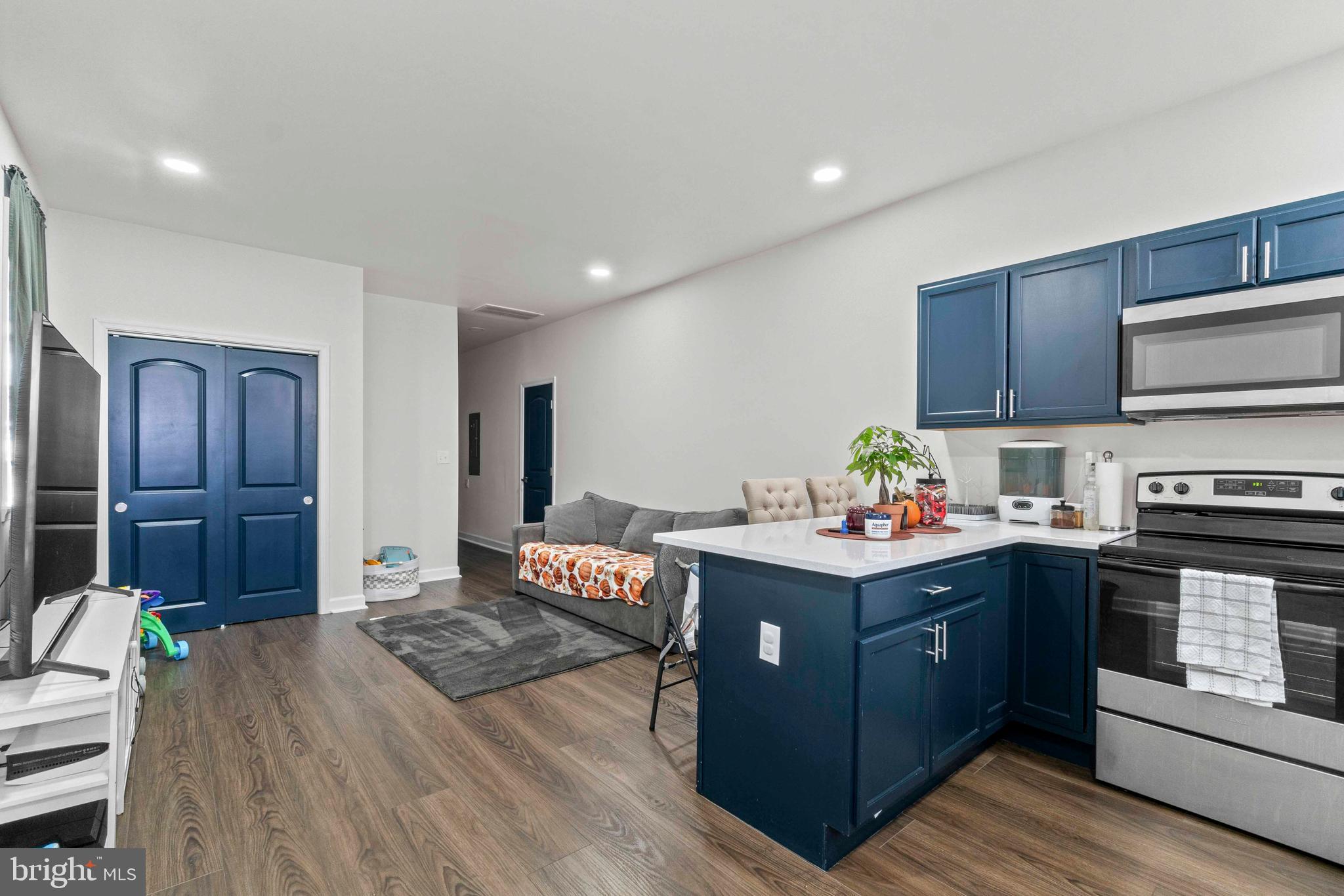 CURTIS BAY - Residential Income