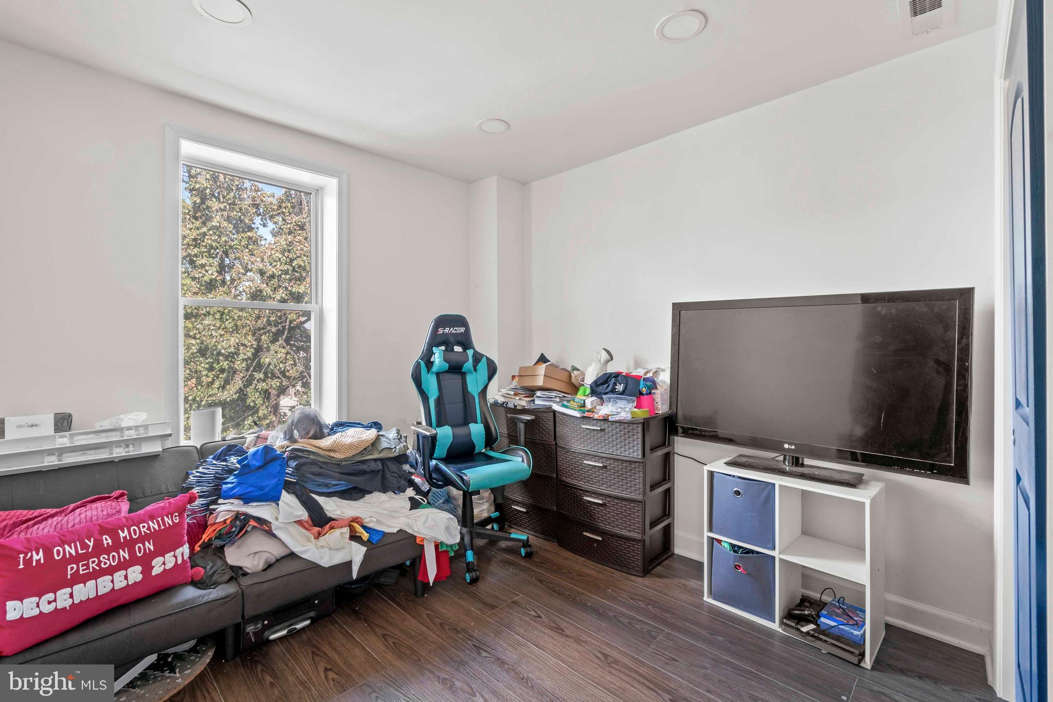 CURTIS BAY - Residential Income