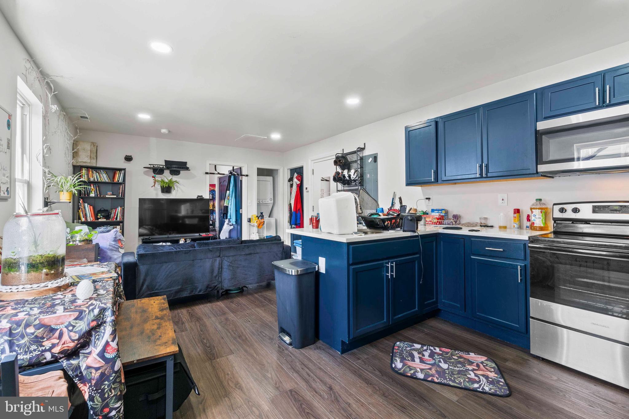 CURTIS BAY - Residential Income