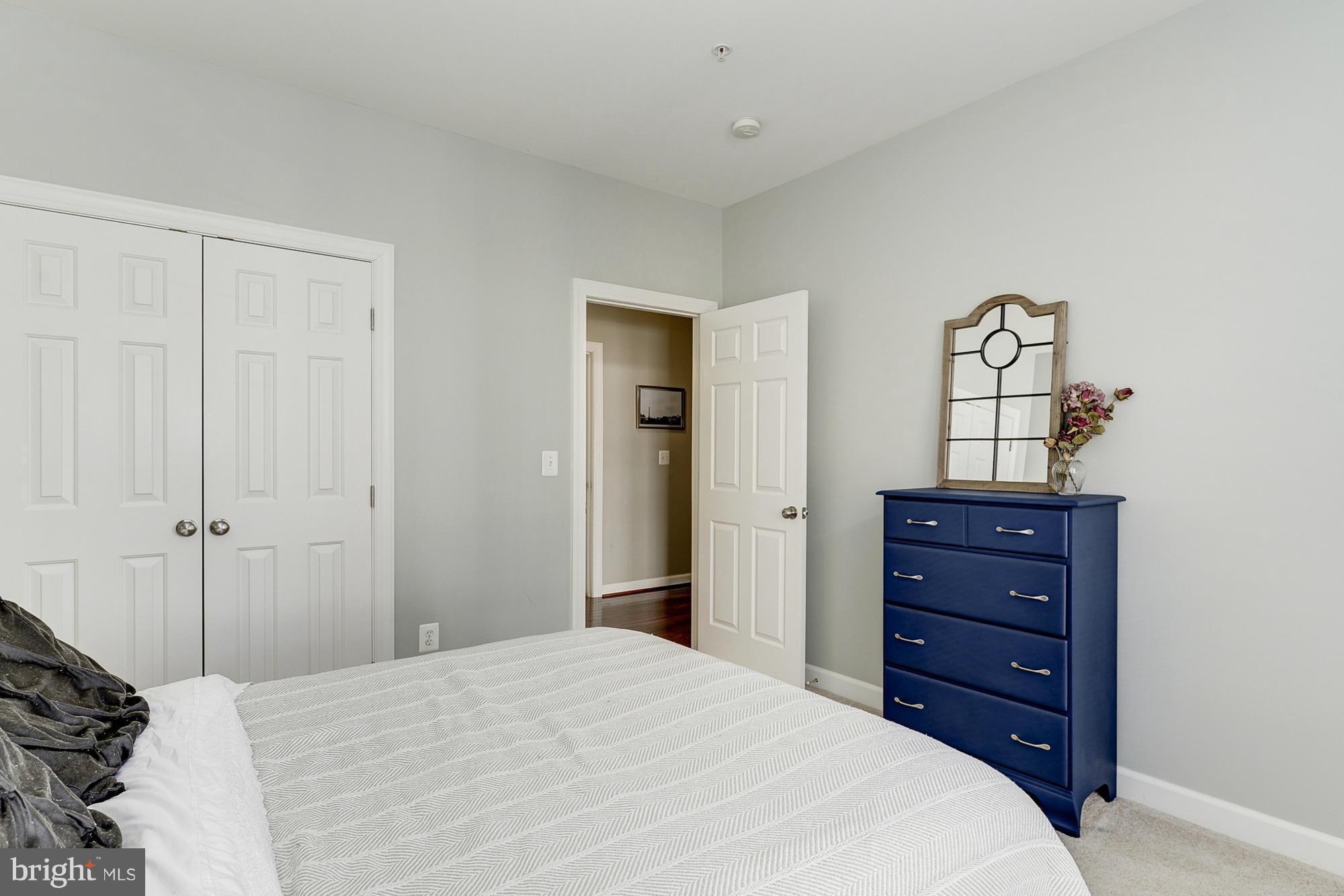 HIDDEN CREEK - Residential