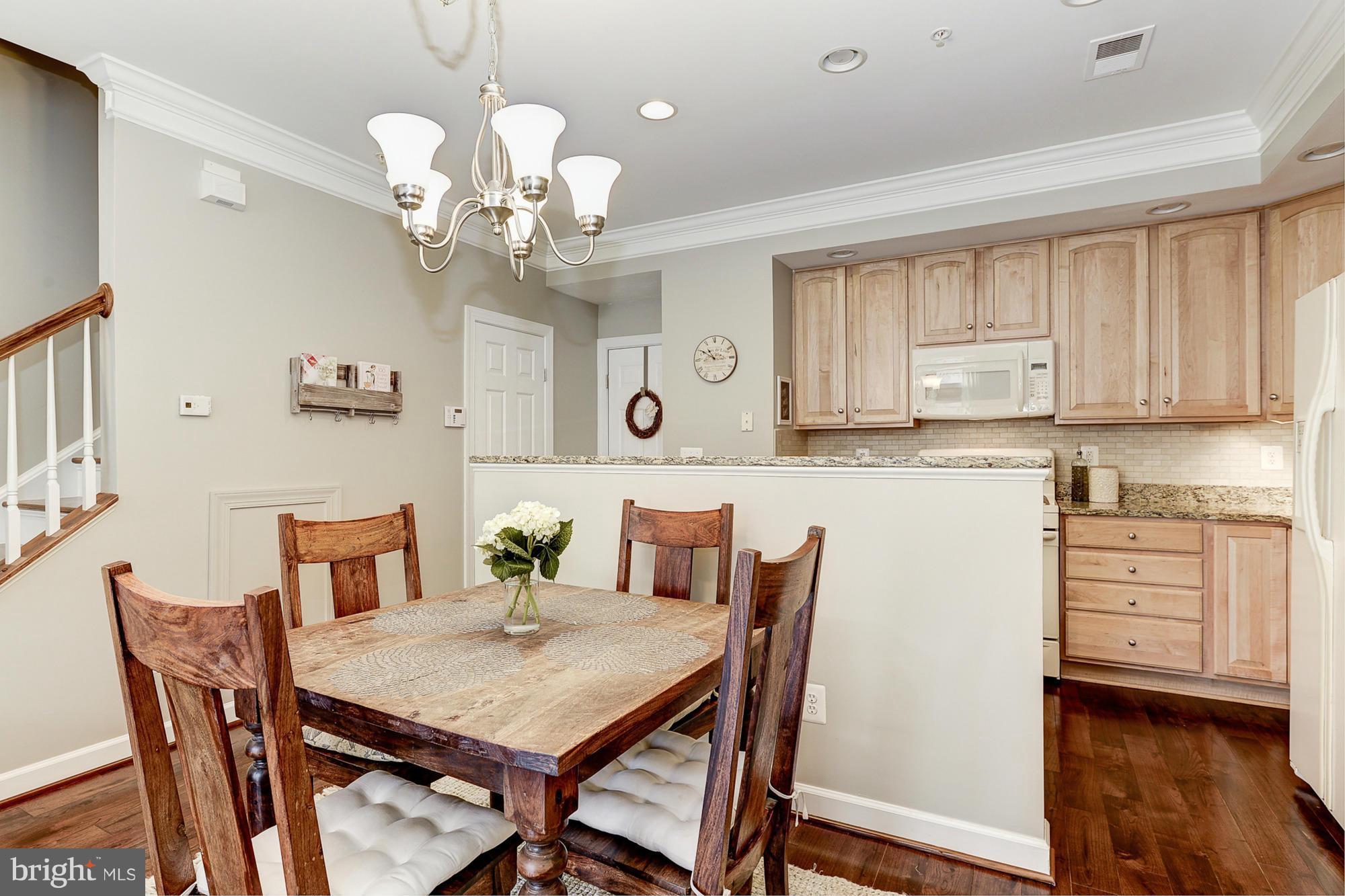 HIDDEN CREEK - Residential