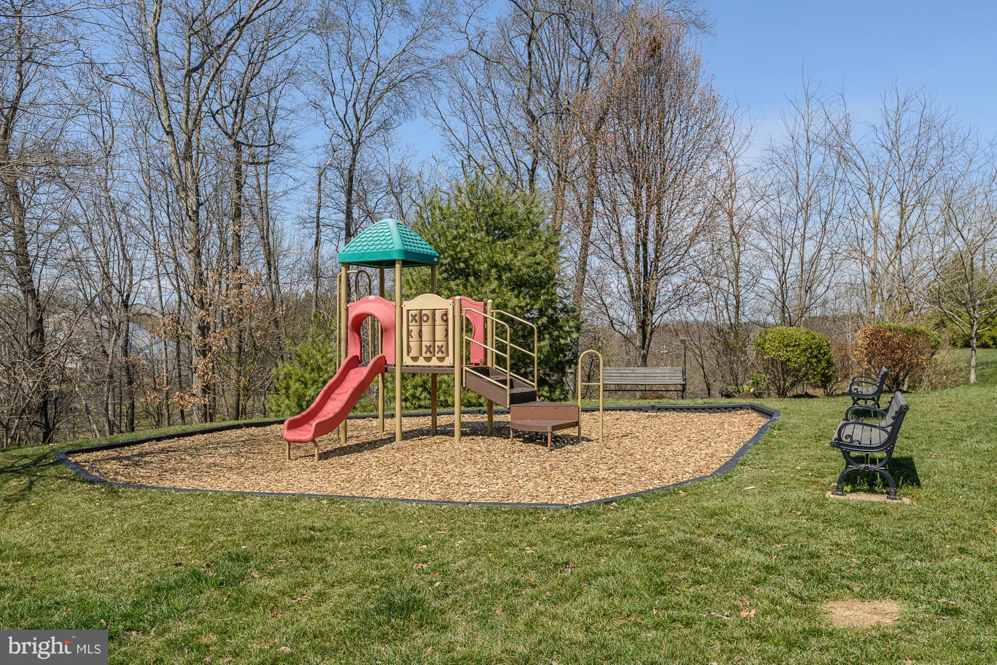 HIDDEN CREEK - Residential