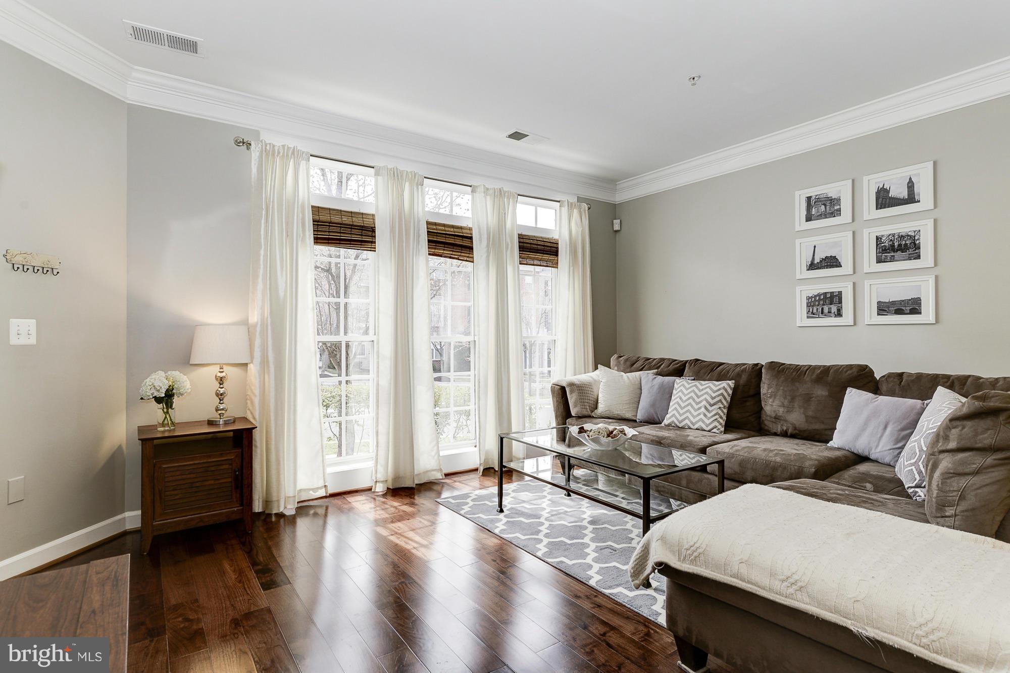 HIDDEN CREEK - Residential