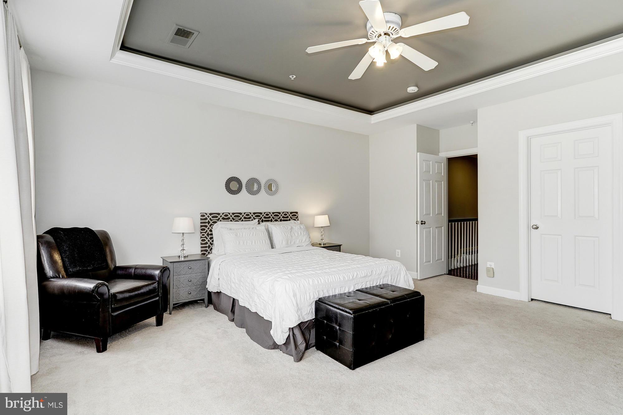 HIDDEN CREEK - Residential