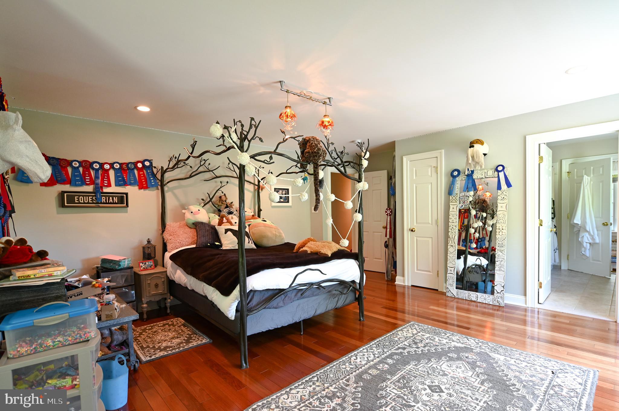 WHITEHORSE MEADOWS - Residential