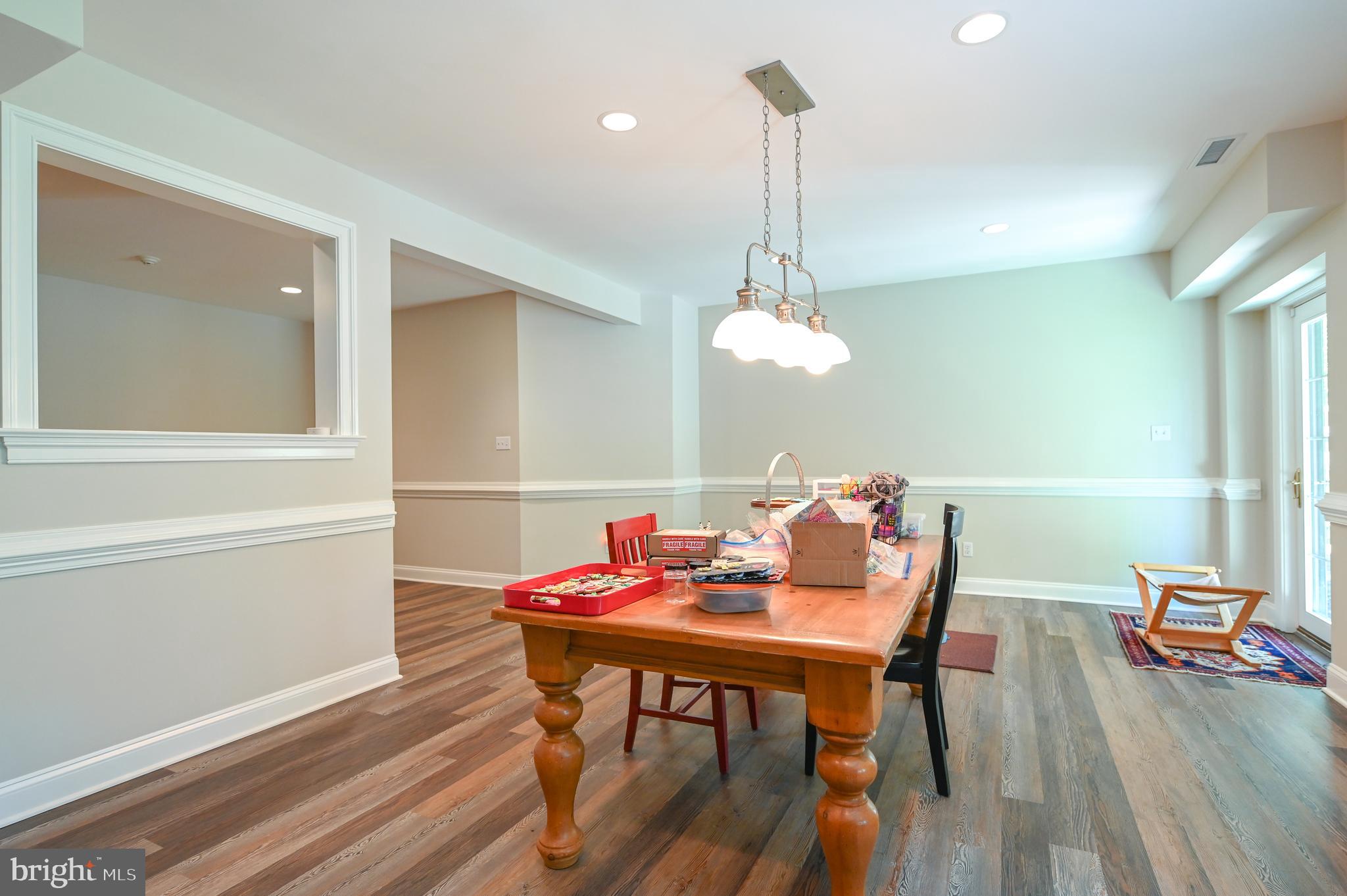 WHITEHORSE MEADOWS - Residential