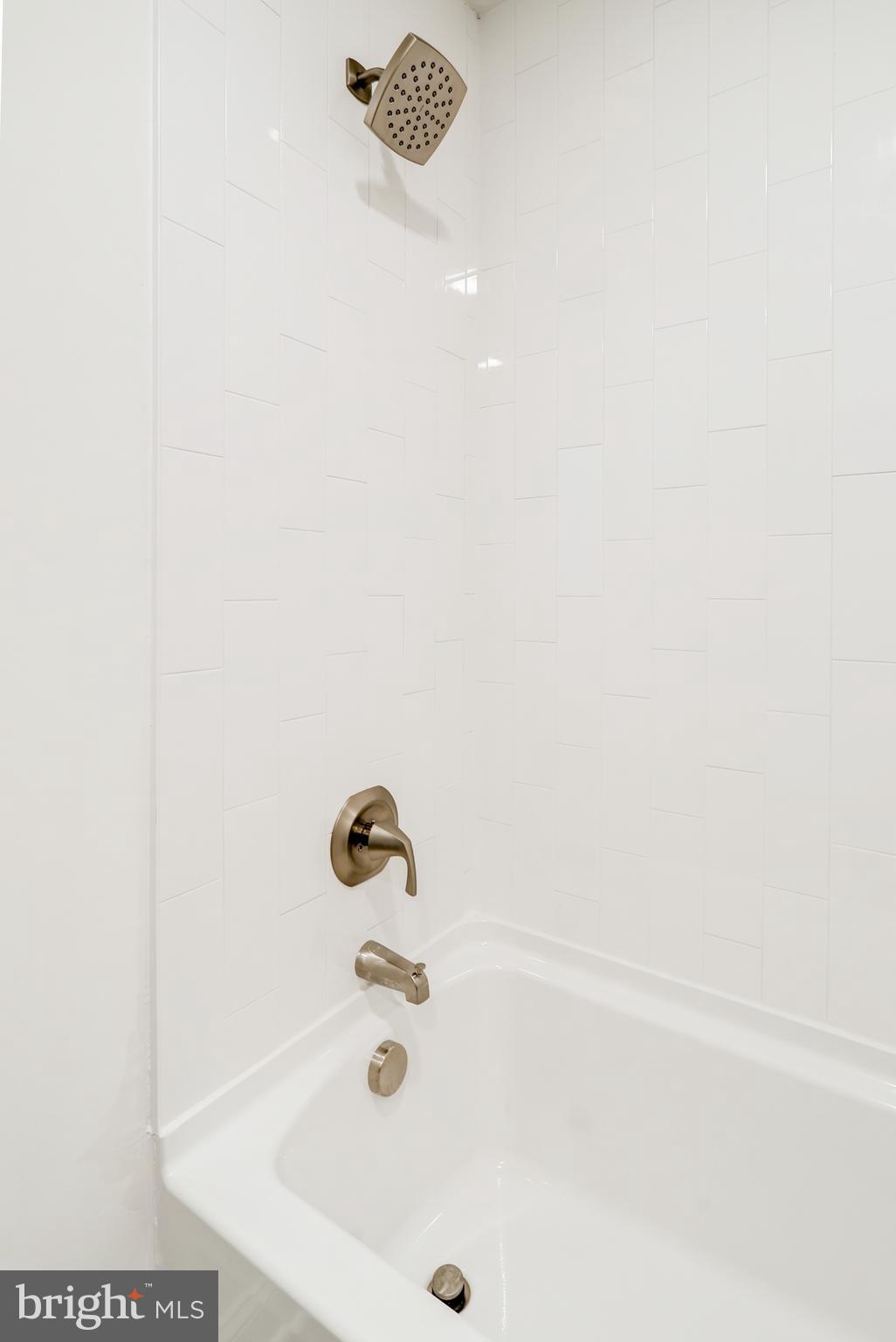 FAR HILLS FARM - Residential