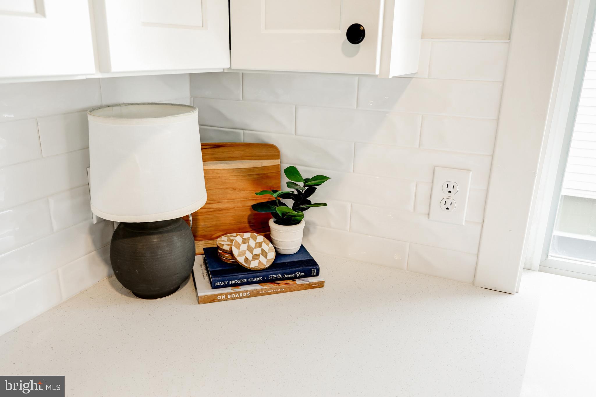 FAR HILLS FARM - Residential