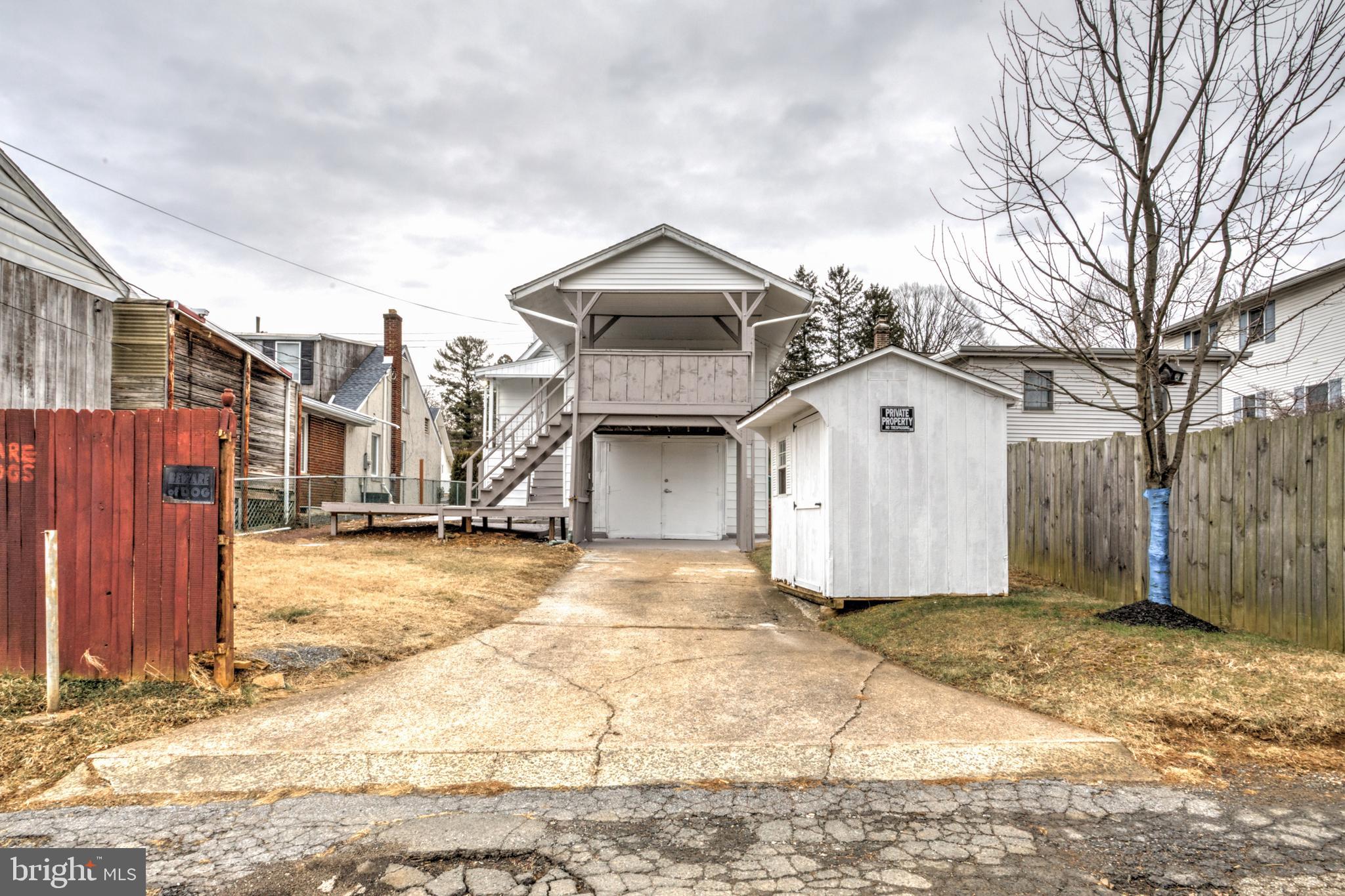 FAR HILLS FARM - Residential
