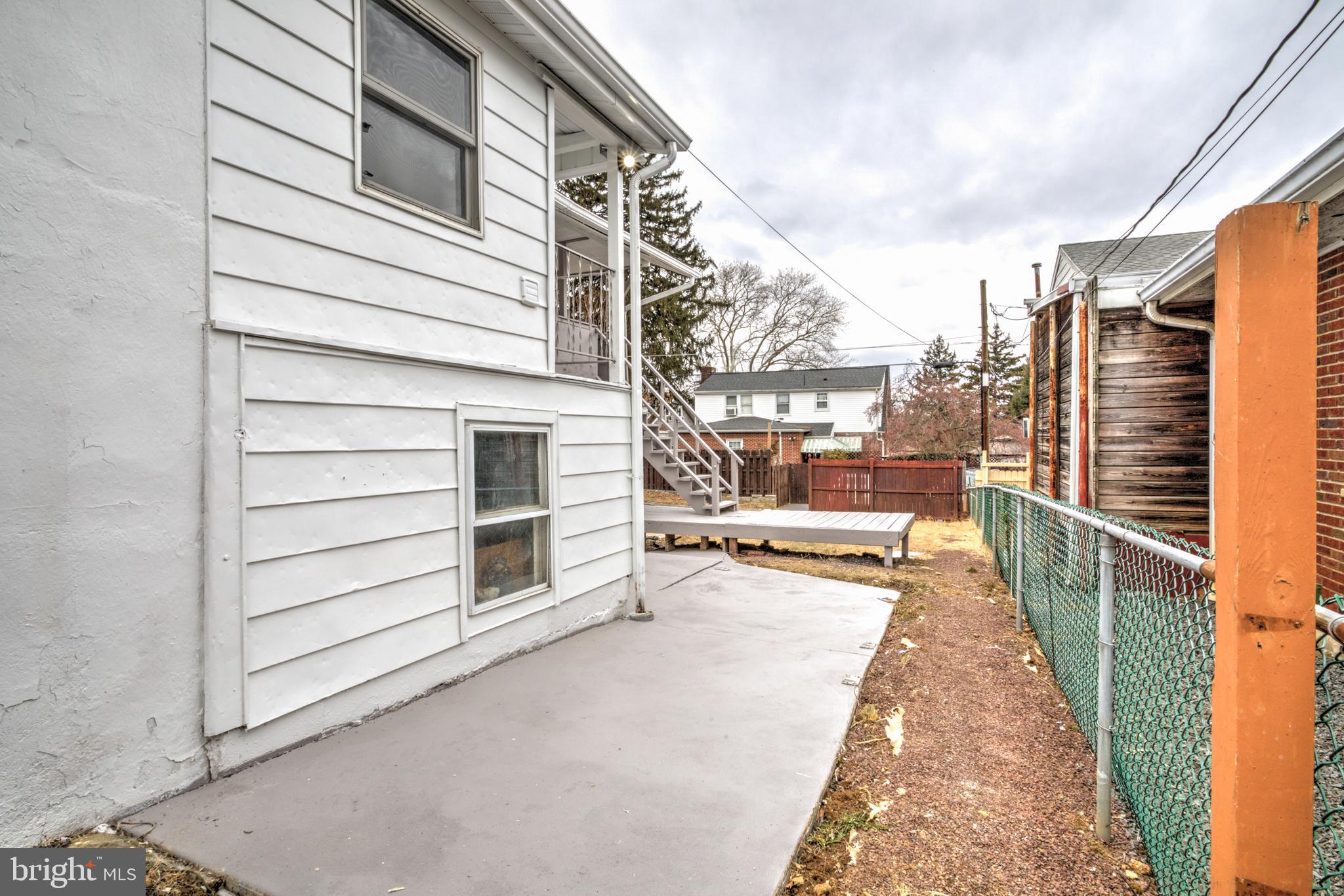 FAR HILLS FARM - Residential