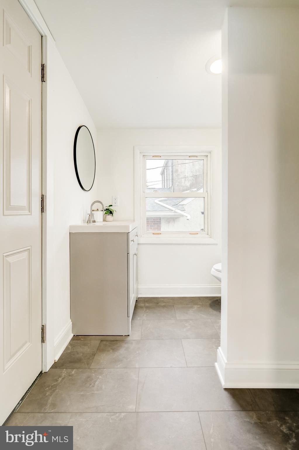 FAR HILLS FARM - Residential