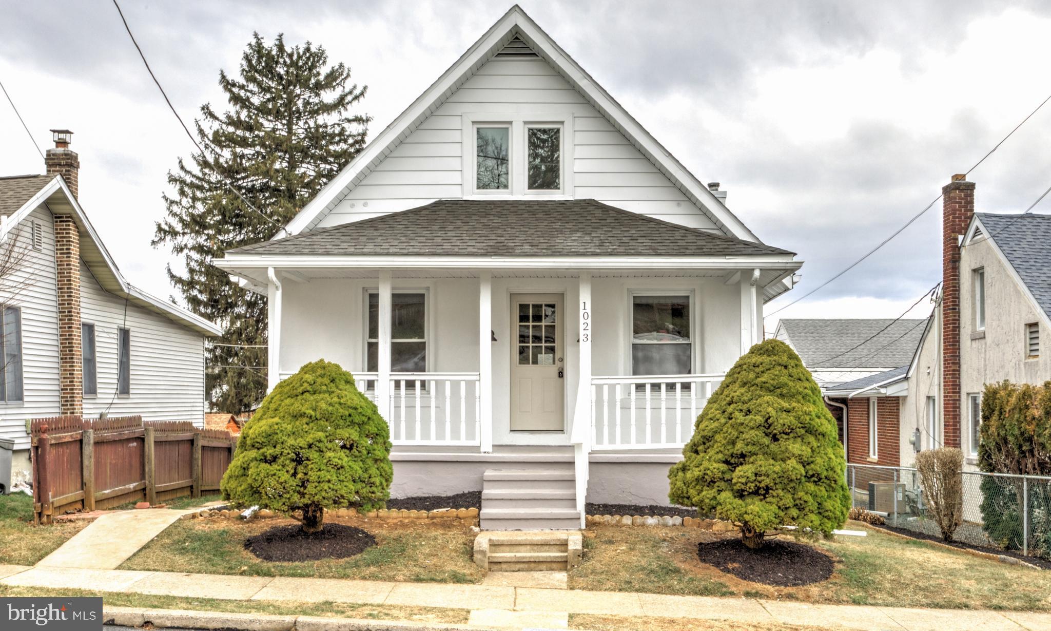 FAR HILLS FARM - Residential