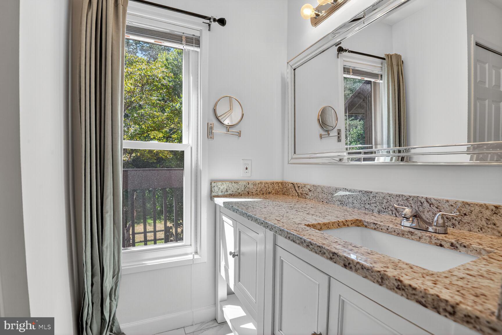 DORSEYS REGARD - Residential