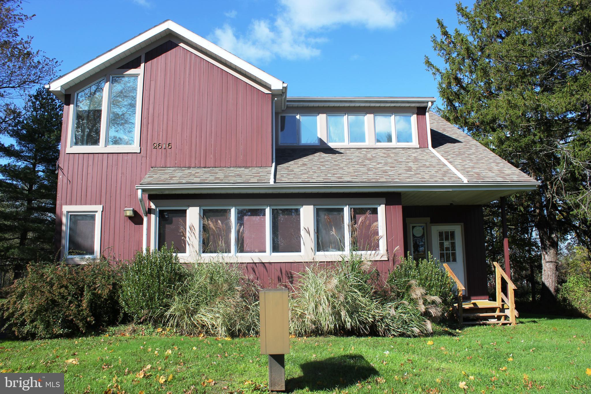Here's your chance to create the office you need. 2nd Floor space available in successful Dentist office in
Colmar. Excellent location near the corner of 309 and Broad, this block has many professional offices and
heavy traffic flow. The office's current configuration has a large 24' x 18' Open area, conference room with hardwood floors, kitchenette, bathroom, two storage closets, and multiple offices. Owners will allow tenant to customize footprint to meet their specific needs. Parking lot has 23 spots. Looking for a multi-year lease. Owners will consider modifying the office depending on the lease terms.