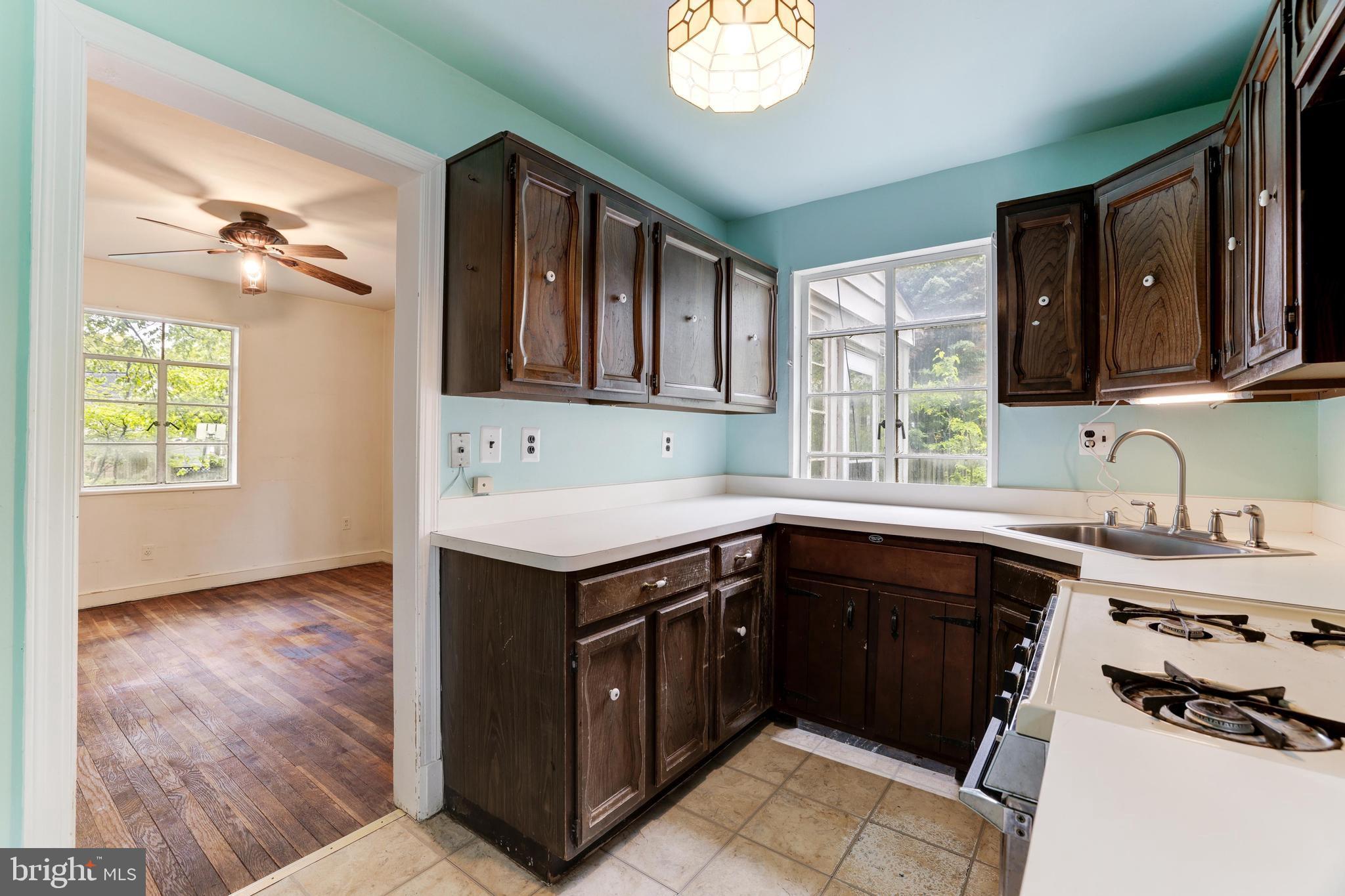 ARLINGTON FOREST - Residential