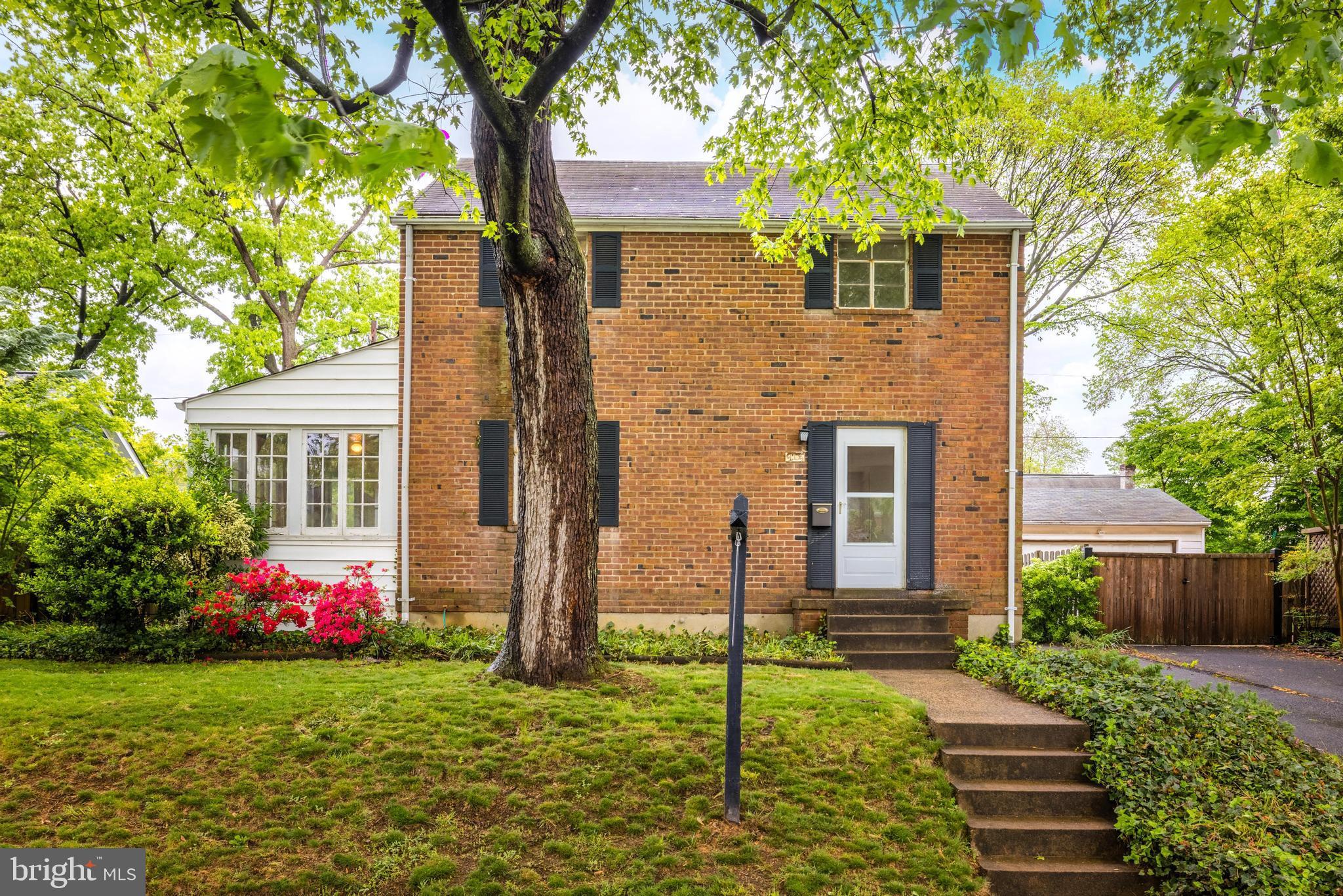 ARLINGTON FOREST - Residential