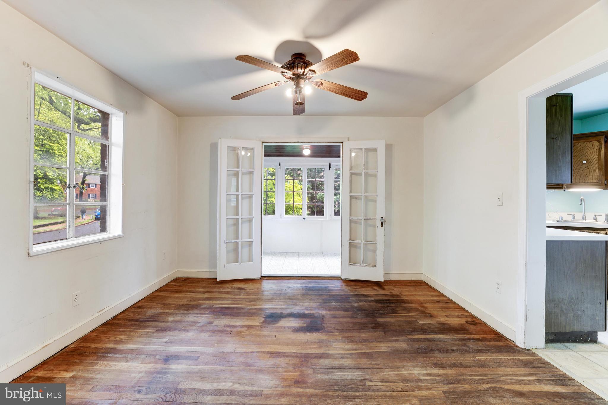 ARLINGTON FOREST - Residential