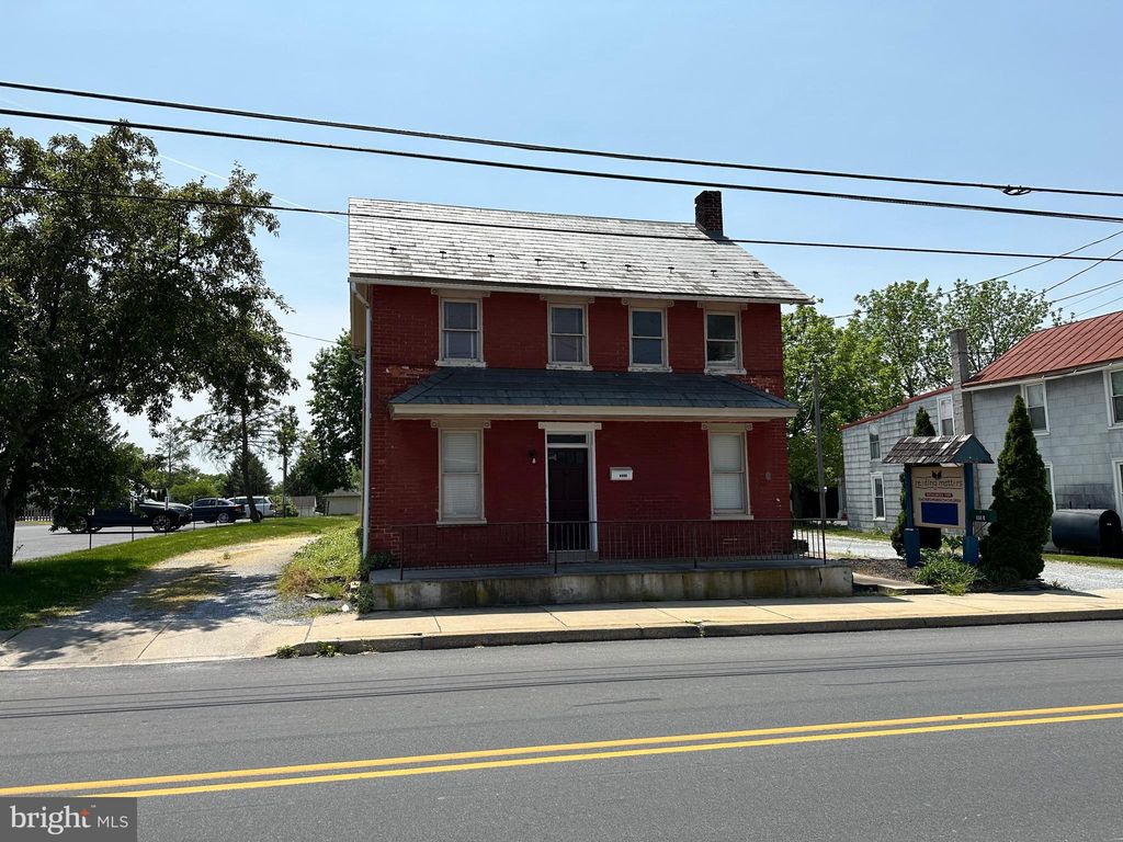 Photo of 806 MAIN ST, AKRON, PA 17501 (MLS # PALA2036104)