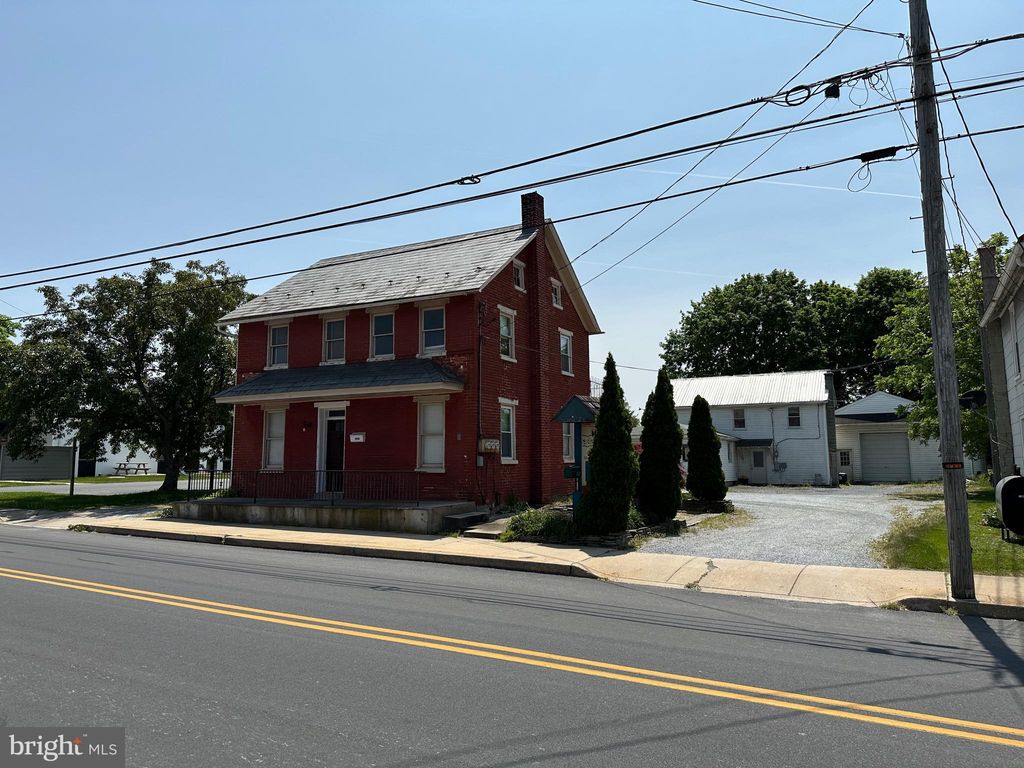 Photo of 806 MAIN ST, AKRON, PA 17501 (MLS # PALA2036104)