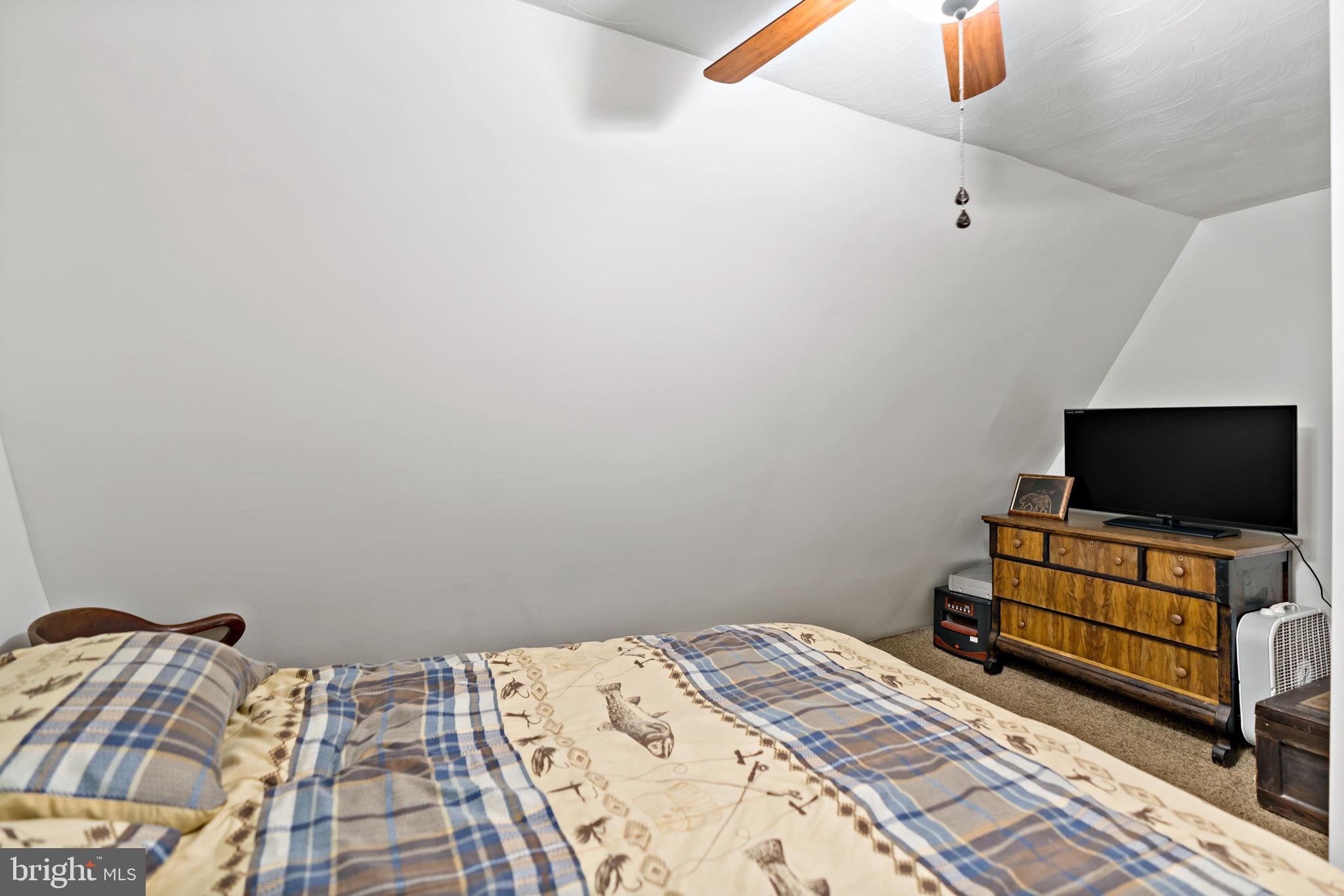 THUNDERBIRD HILLS - Residential