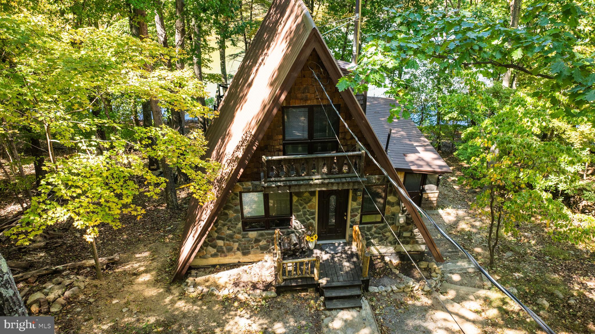 THUNDERBIRD HILLS - Residential