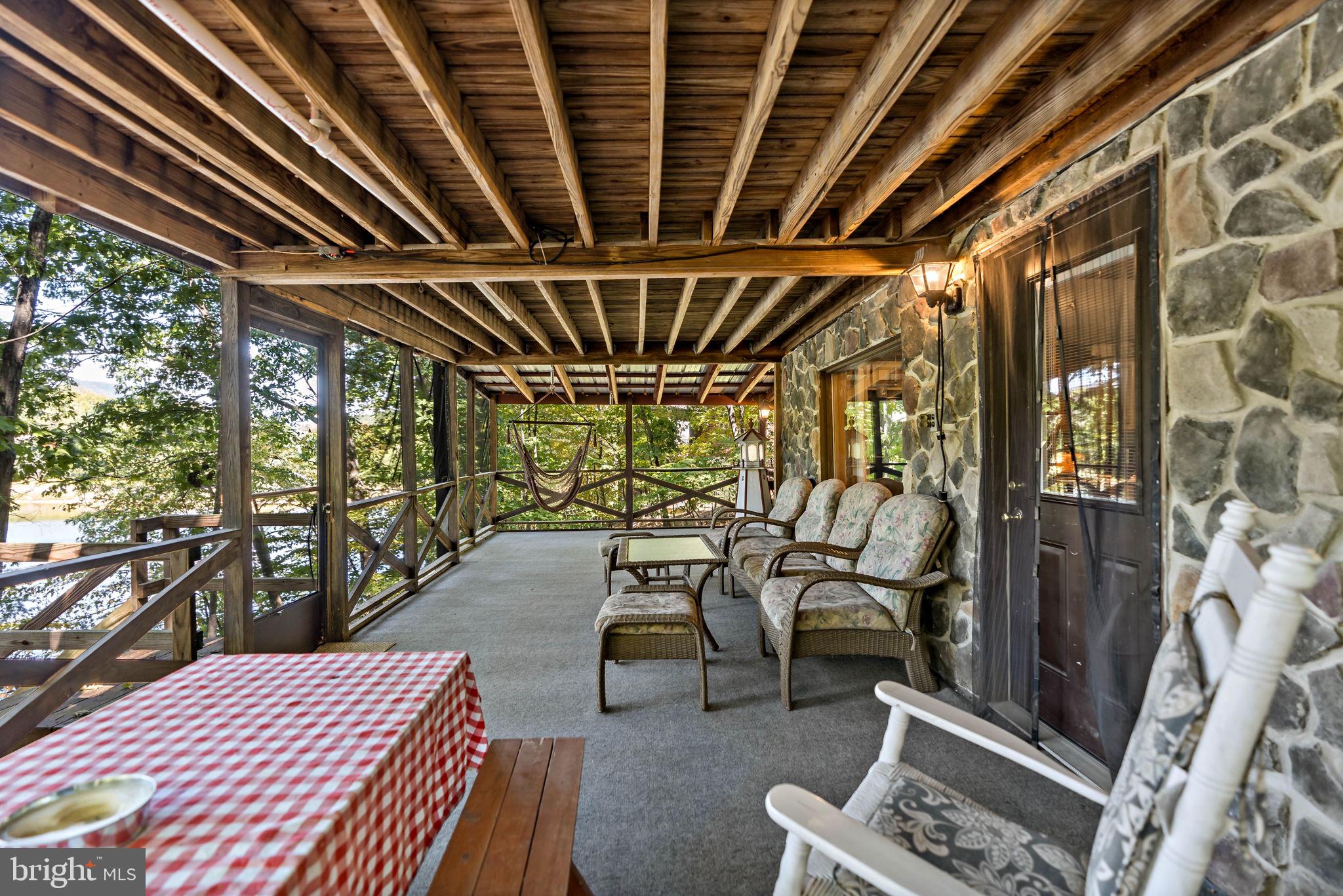 THUNDERBIRD HILLS - Residential