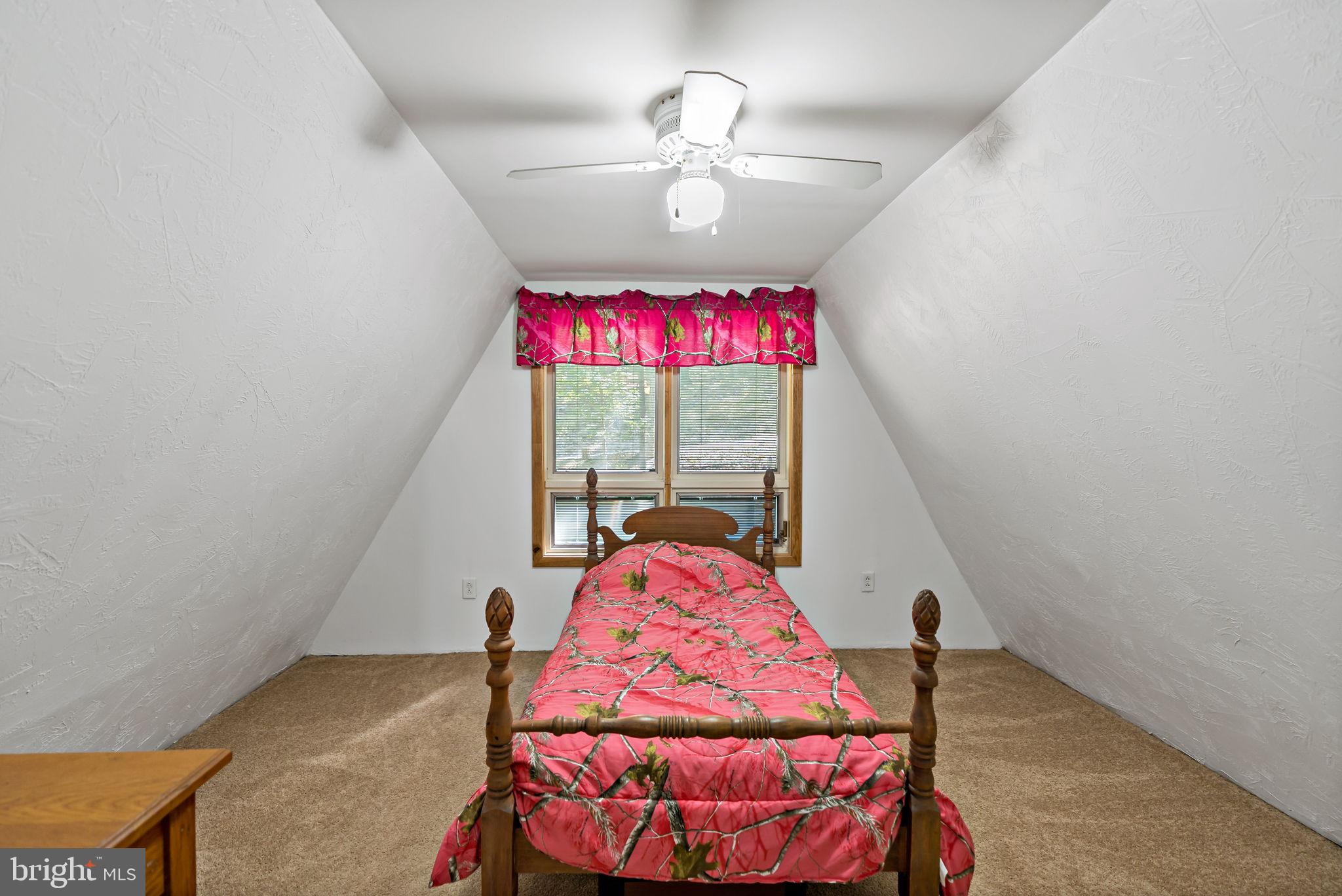 THUNDERBIRD HILLS - Residential