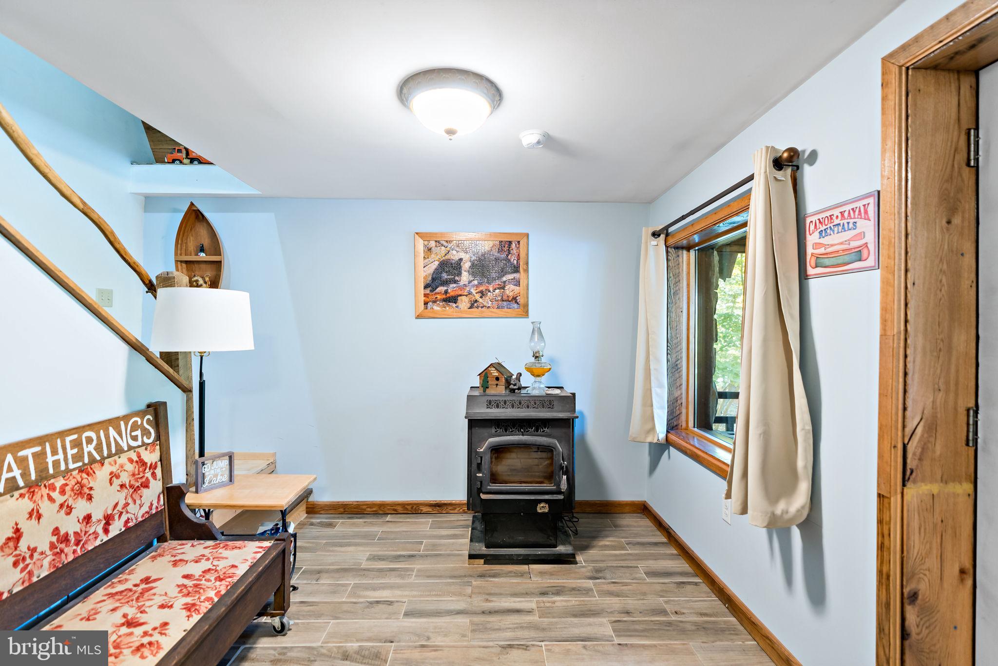 THUNDERBIRD HILLS - Residential