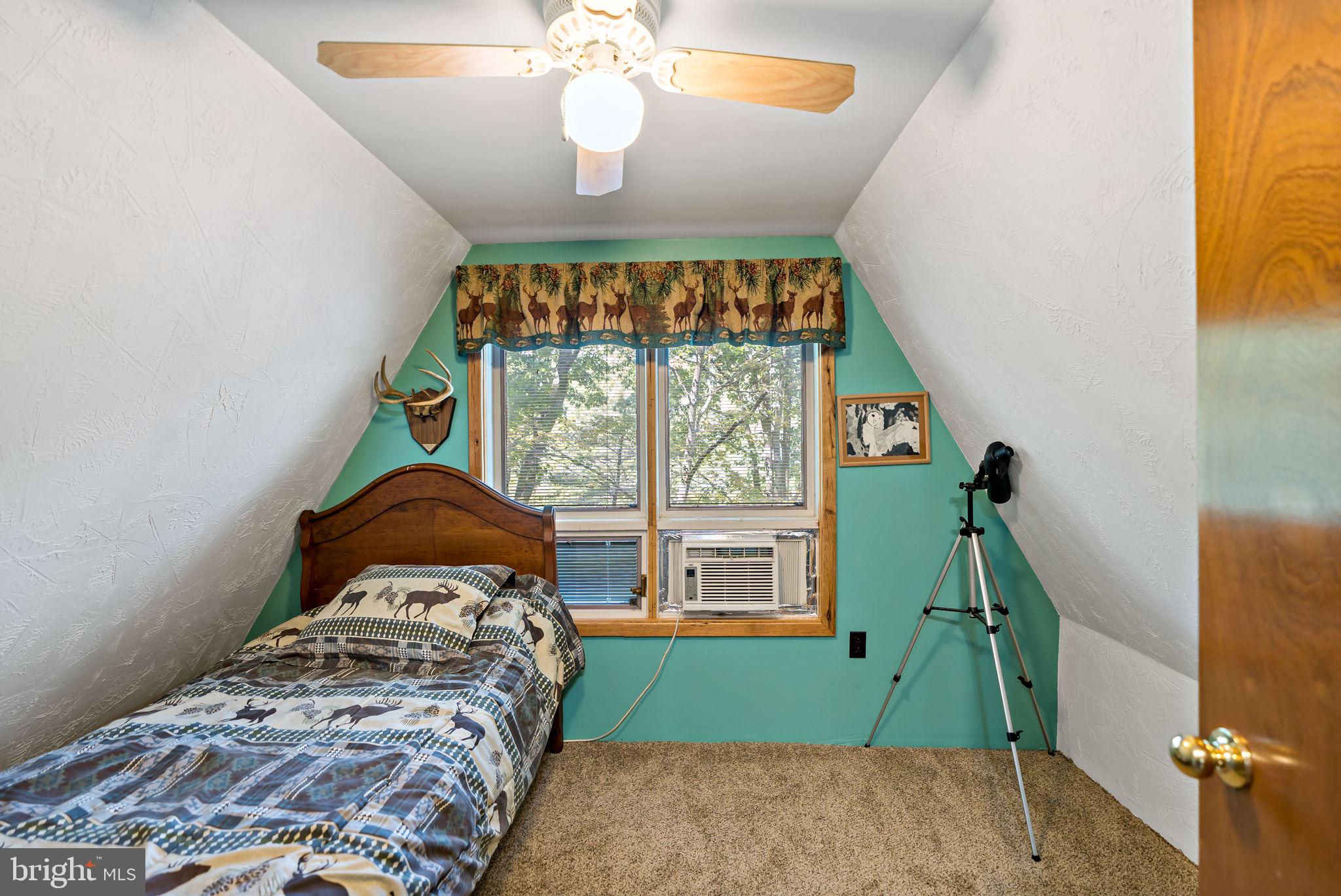 THUNDERBIRD HILLS - Residential