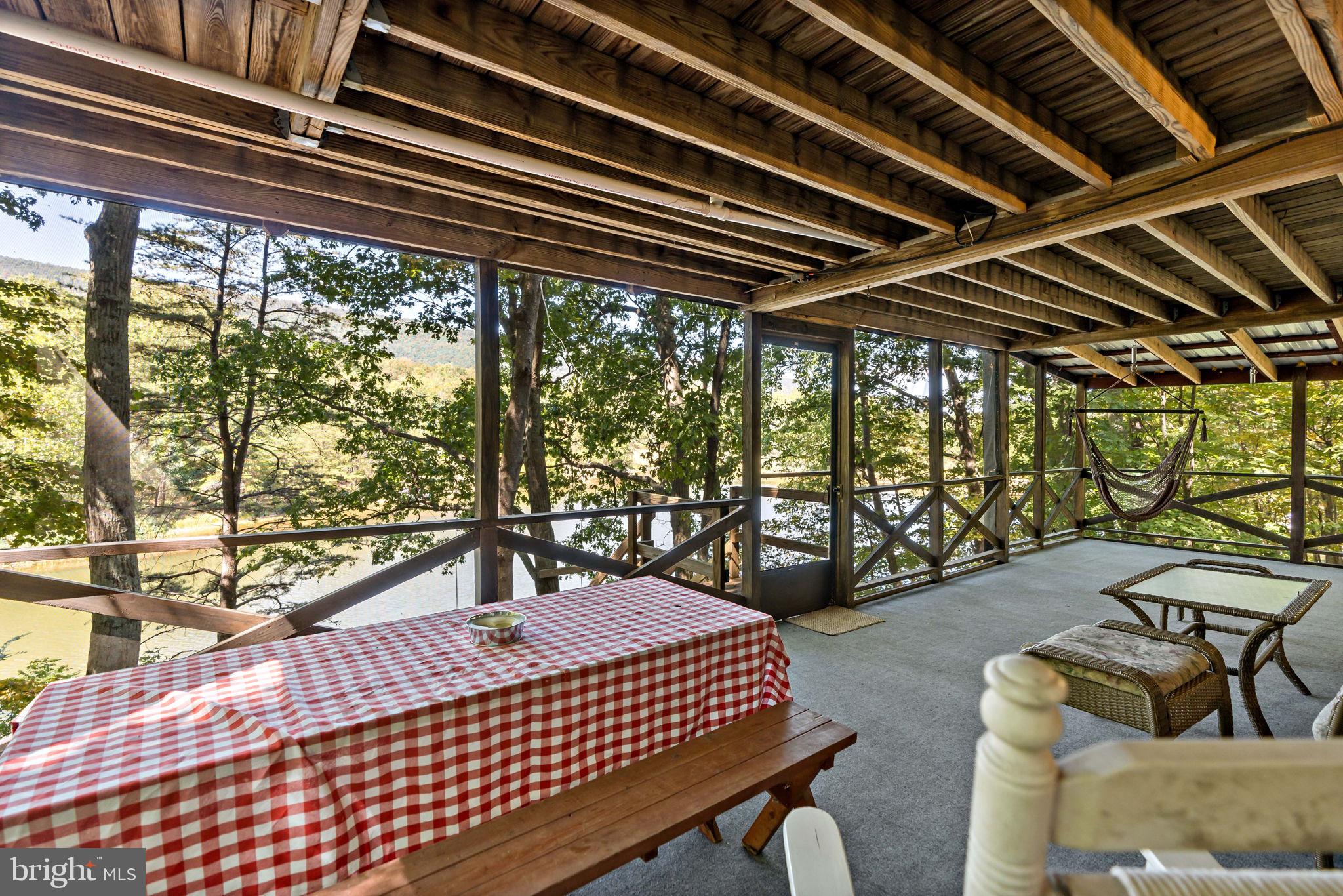 THUNDERBIRD HILLS - Residential