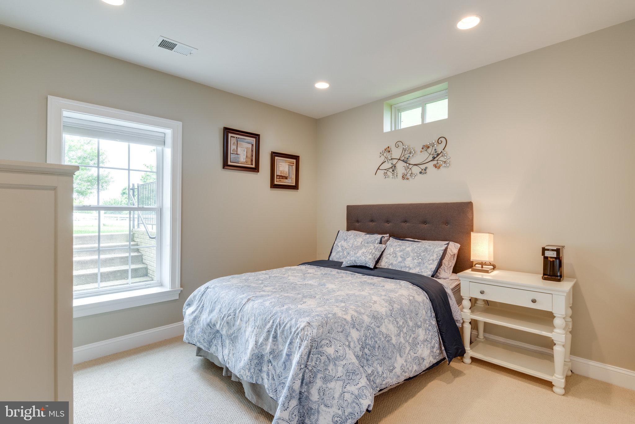 RED CEDAR - Residential Lease