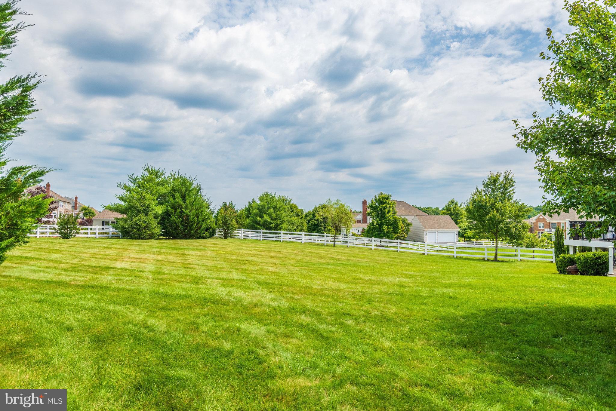 RED CEDAR - Residential Lease